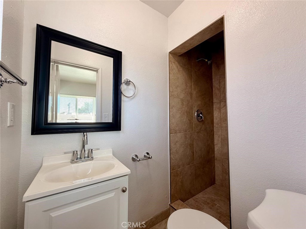 21225 S Feland, Riverdale, CA 93656