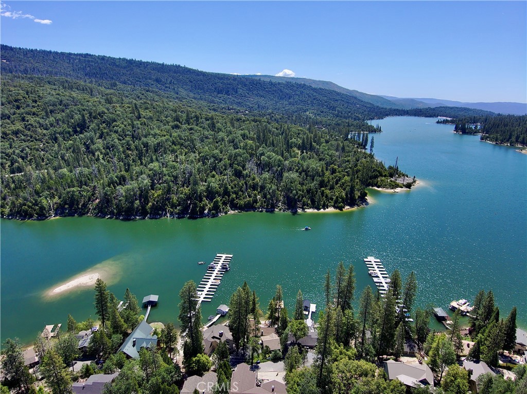 54825 Willow, Bass Lake, CA 93604