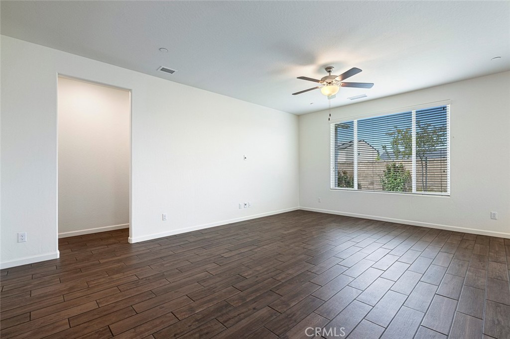 6538 E Lamona, Fresno, CA 93727
