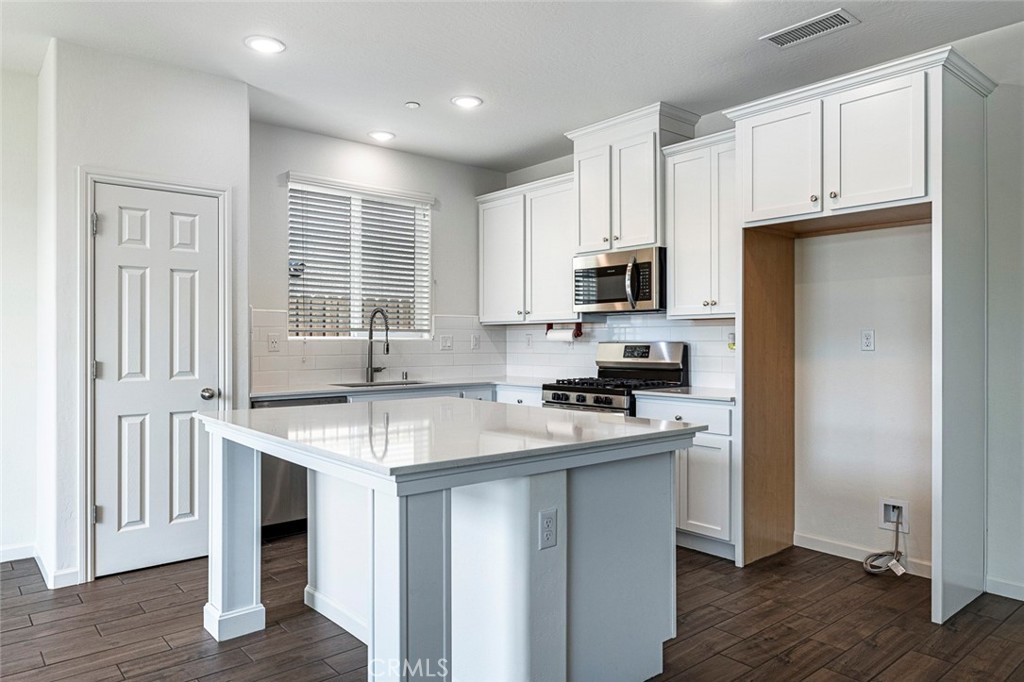 6538 E Lamona, Fresno, CA 93727