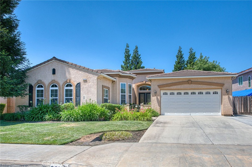 8405 N Paula, Fresno, CA 93720