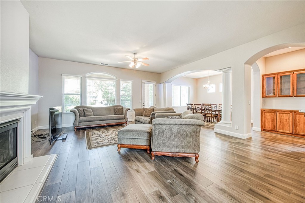 8405 N Paula, Fresno, CA 93720