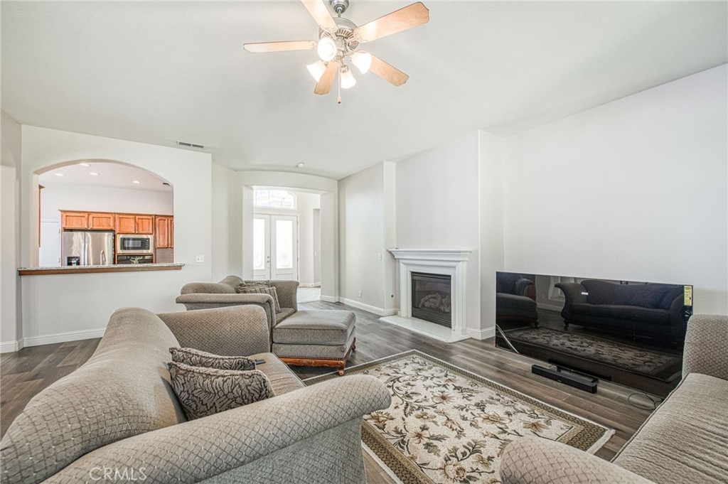 8405 N Paula, Fresno, CA 93720