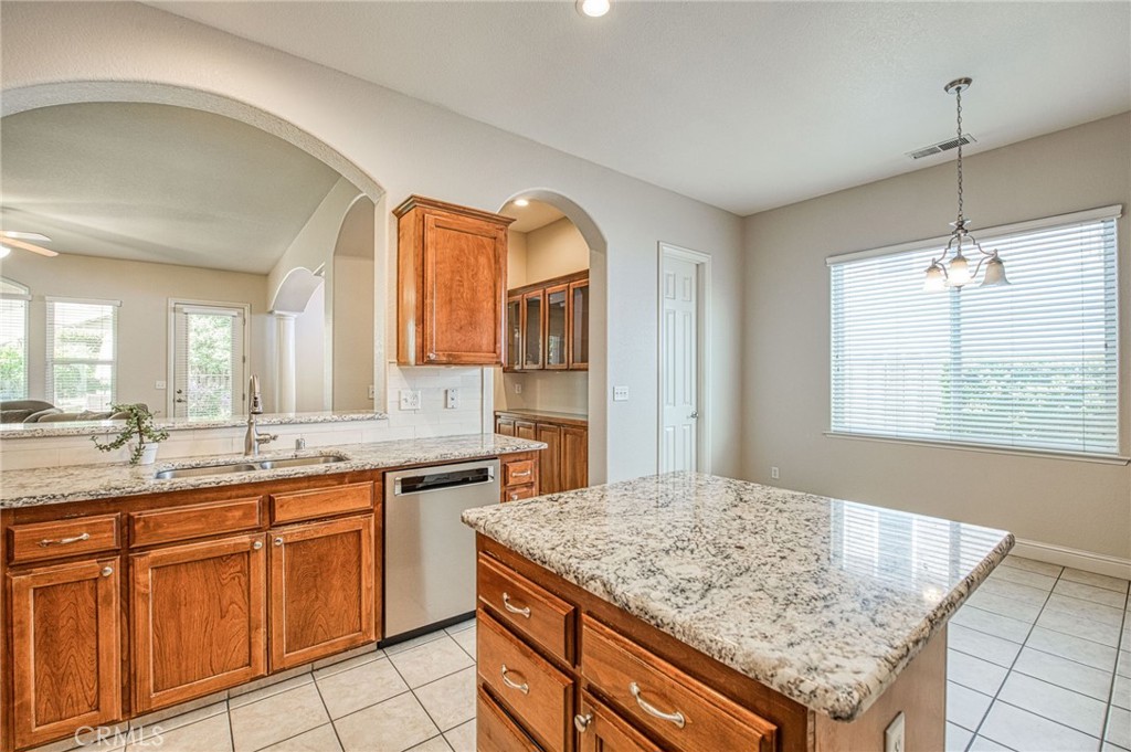 8405 N Paula, Fresno, CA 93720