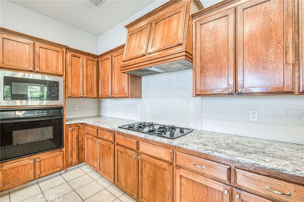 8405 N Paula, Fresno, CA 93720