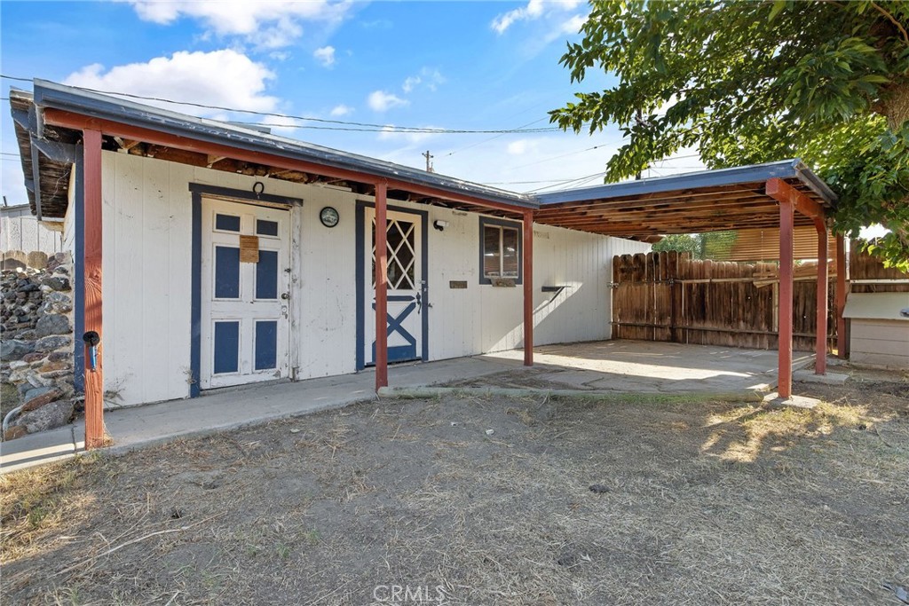 217 N Lincoln St, Coalinga, CA 93210