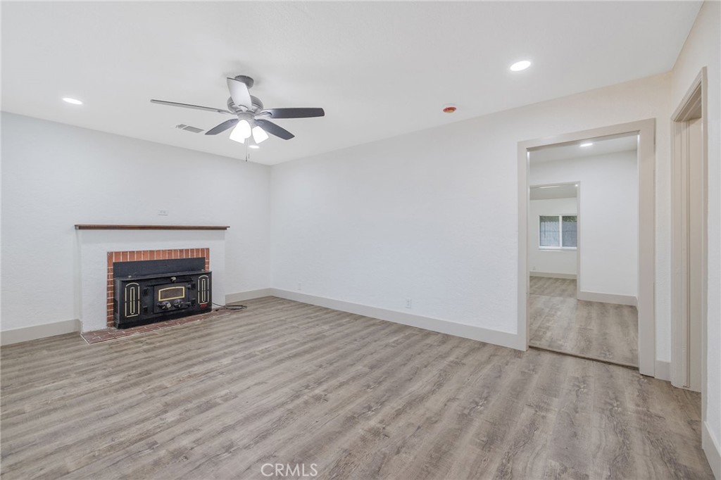 1019 E Laurel Ave, Visalia, CA 93292