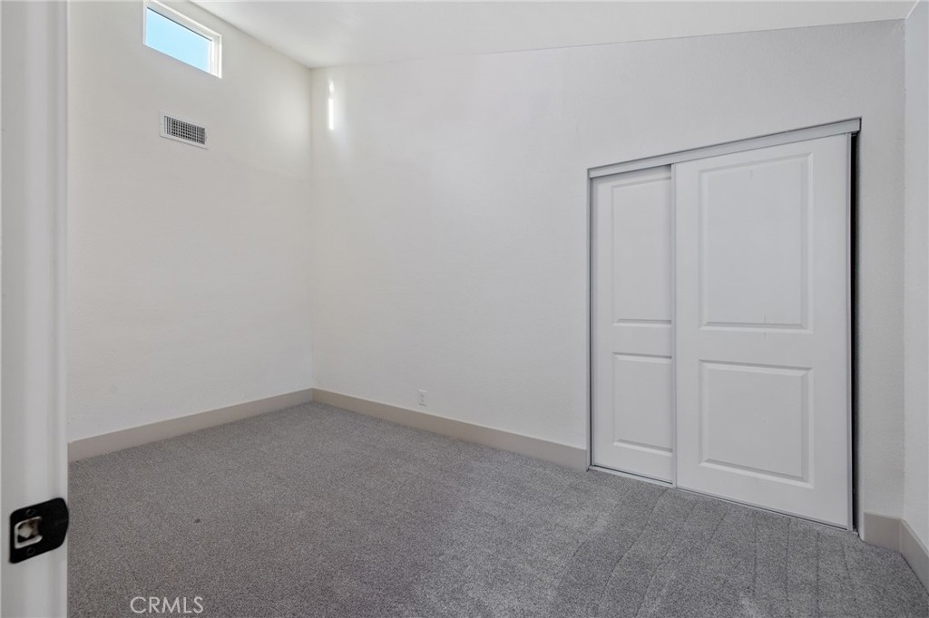 1019 E Laurel Ave, Visalia, CA 93292