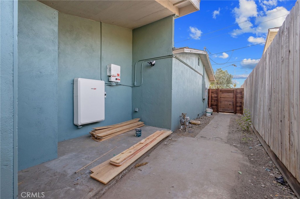 1019 E Laurel Ave, Visalia, CA 93292