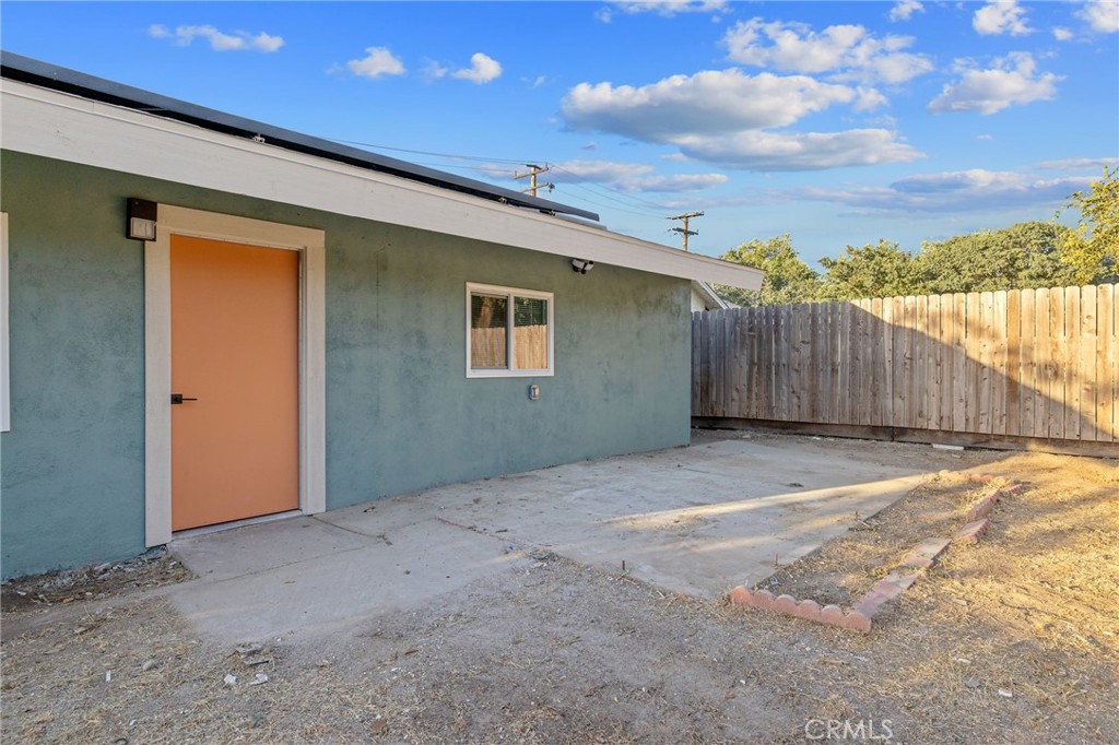 1019 E Laurel Ave, Visalia, CA 93292