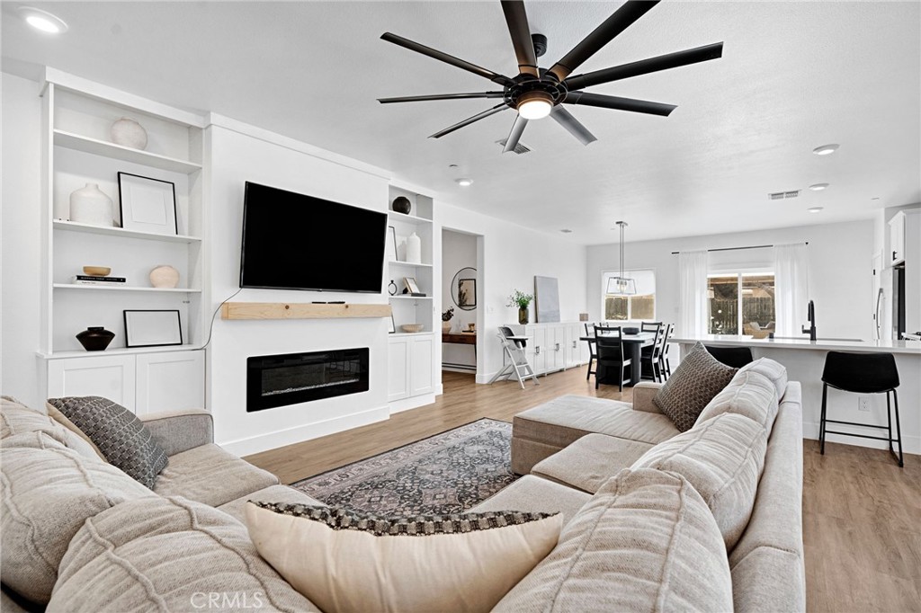 1386 Shoreside, Madera, CA 93637