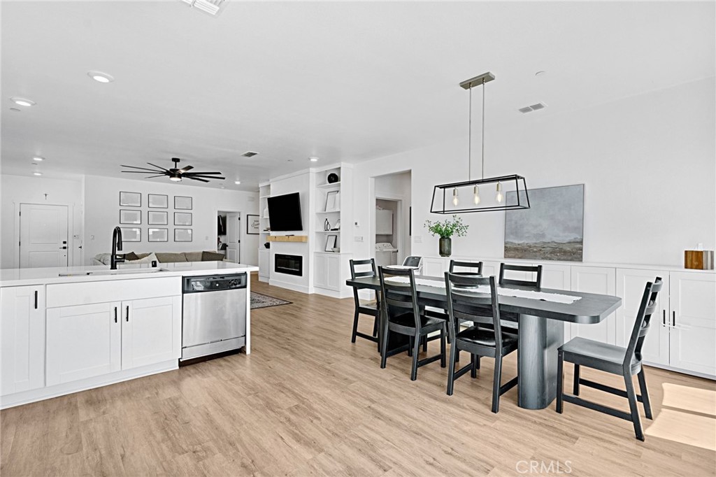 1386 Shoreside, Madera, CA 93637