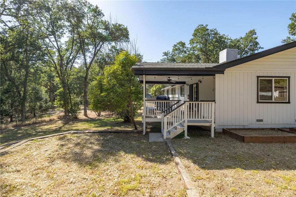 48866 Rock Point Rd, Oakhurst, CA 93644