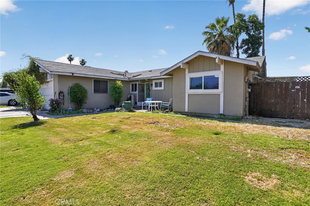 841 Sandra Ln, Porterville, CA 93257