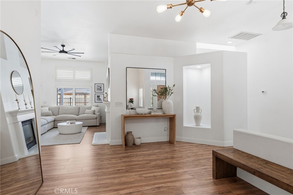 1740 N McKelvy Ave, Clovis, CA 93619