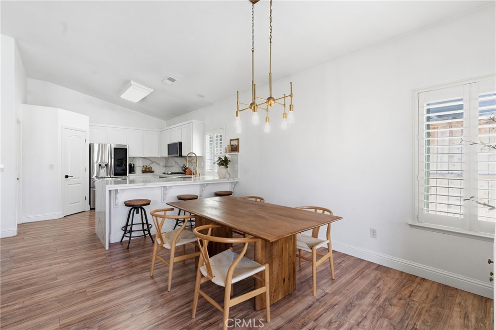 1740 N McKelvy Ave, Clovis, CA 93619