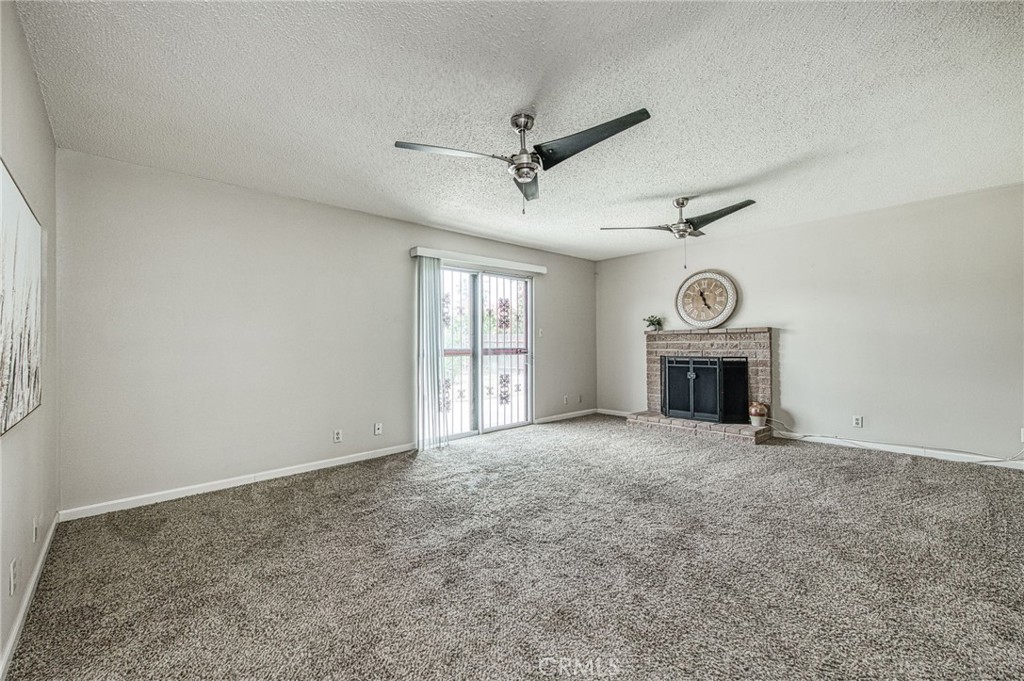 638 W Sussex Way, Fresno, CA 93705