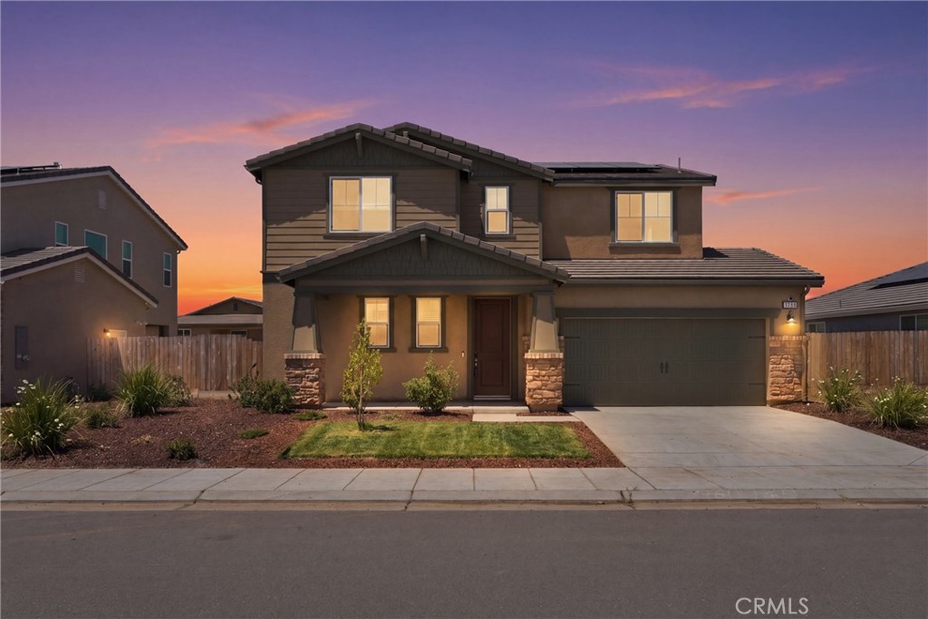 1159 W Magnolia Ct, Madera, CA 93636
