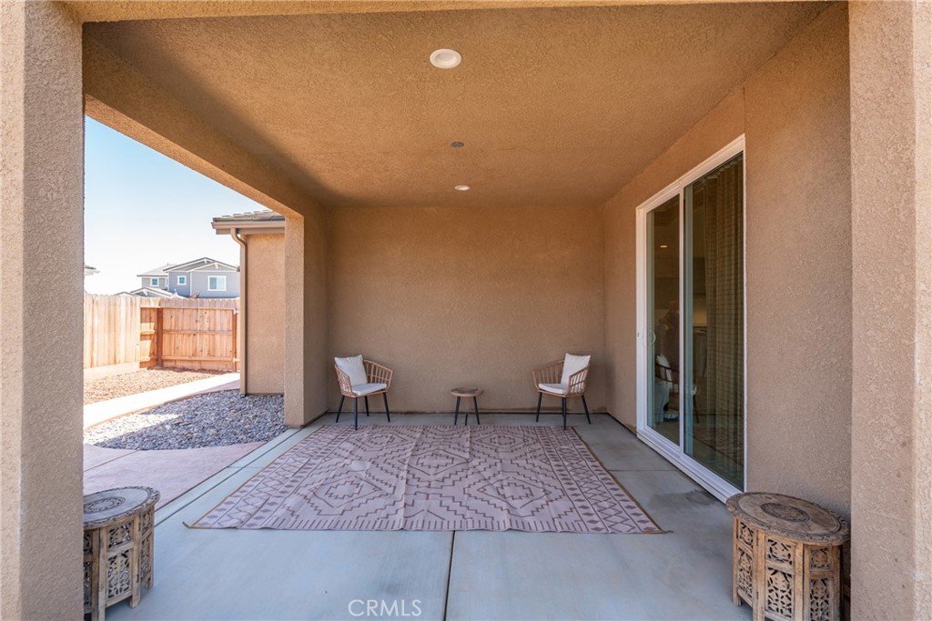 1159 W Magnolia Ct, Madera, CA 93636