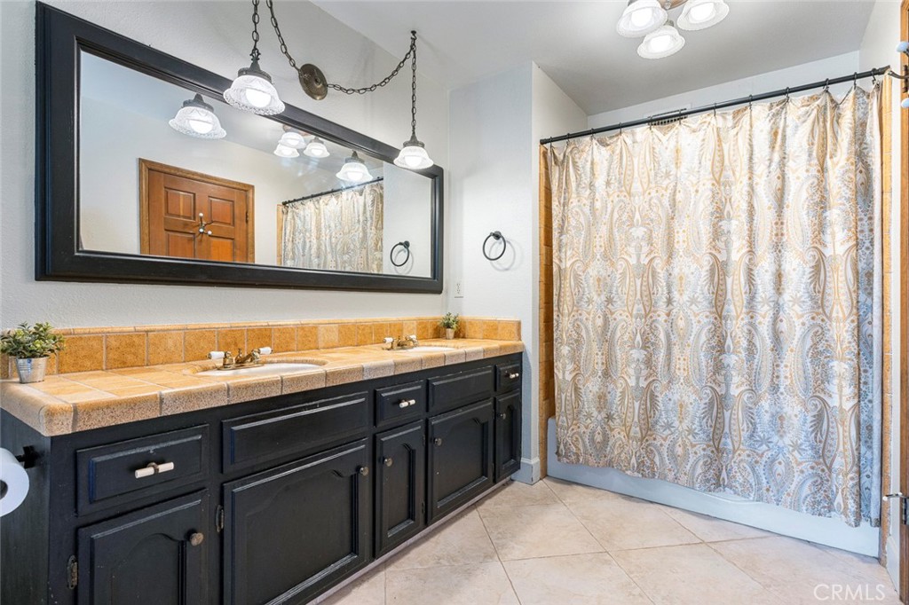 580 E Salem, Fresno, CA 93720
