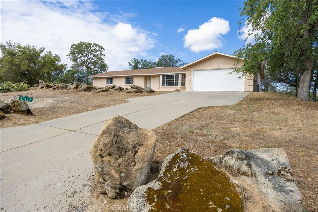 30142 Revis Road, Coarsegold, CA 93614