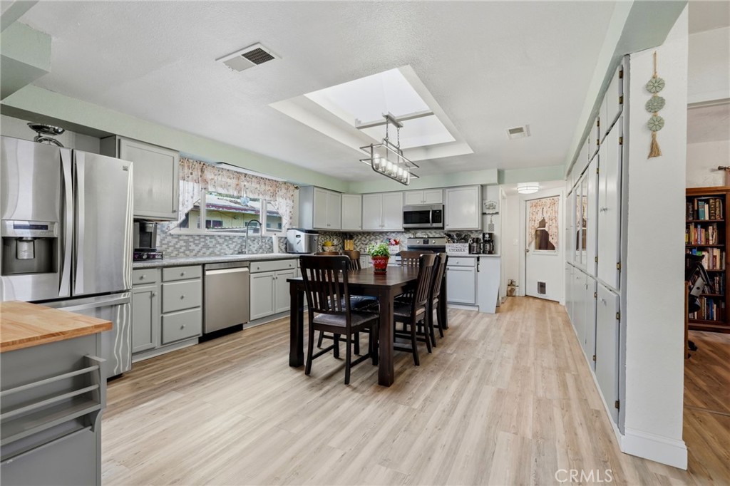 428 S A, Madera, CA 93638