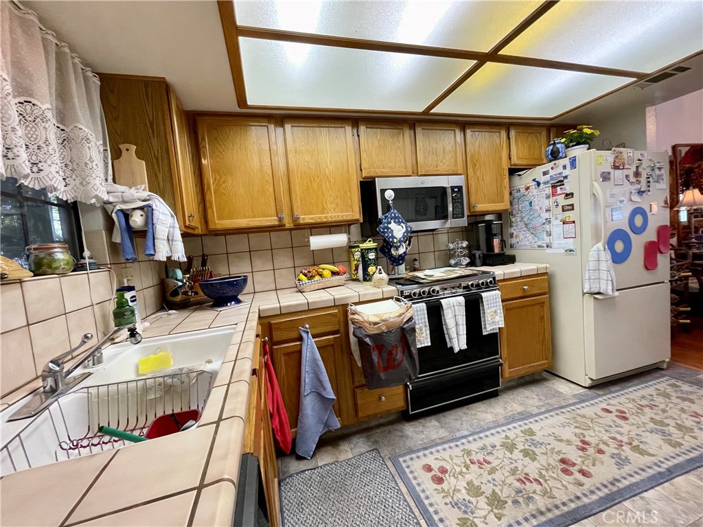 50852 Smoke Tree, Bass Lake, CA 93604