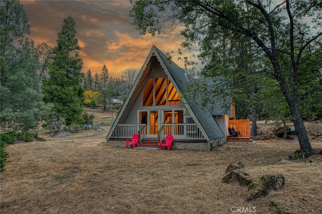 5974 Evergreen Ln, Mariposa, CA 95338