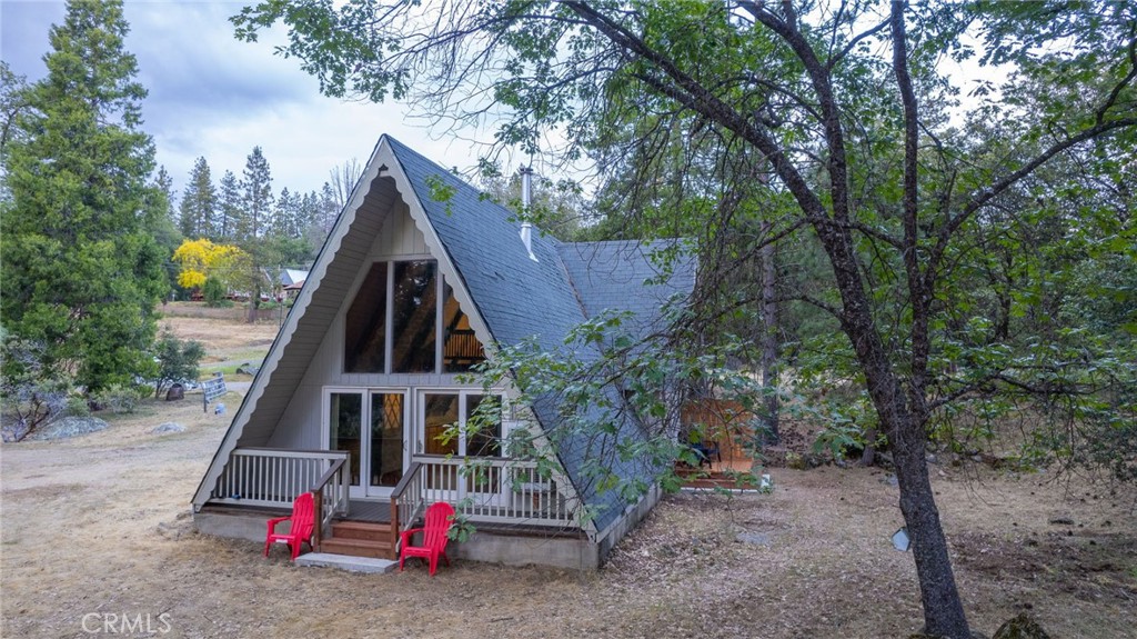 5974 Evergreen Ln, Mariposa, CA 95338