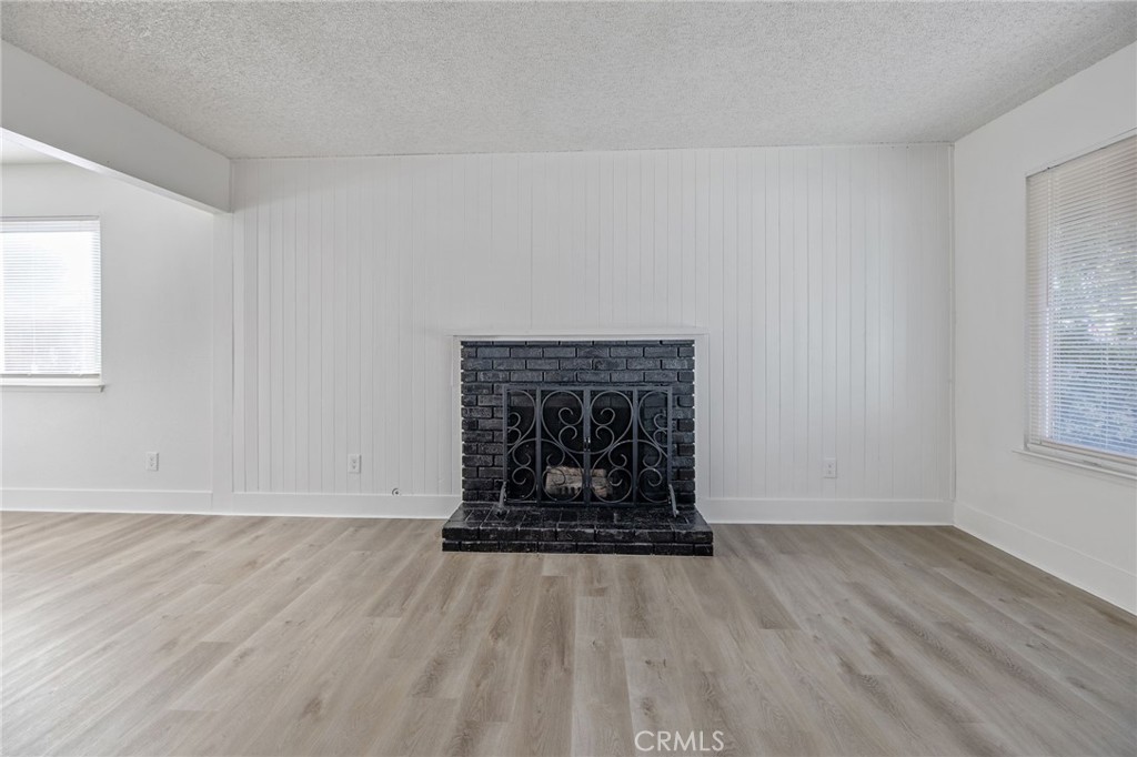 534 W Swift Ave, Clovis, CA 93612