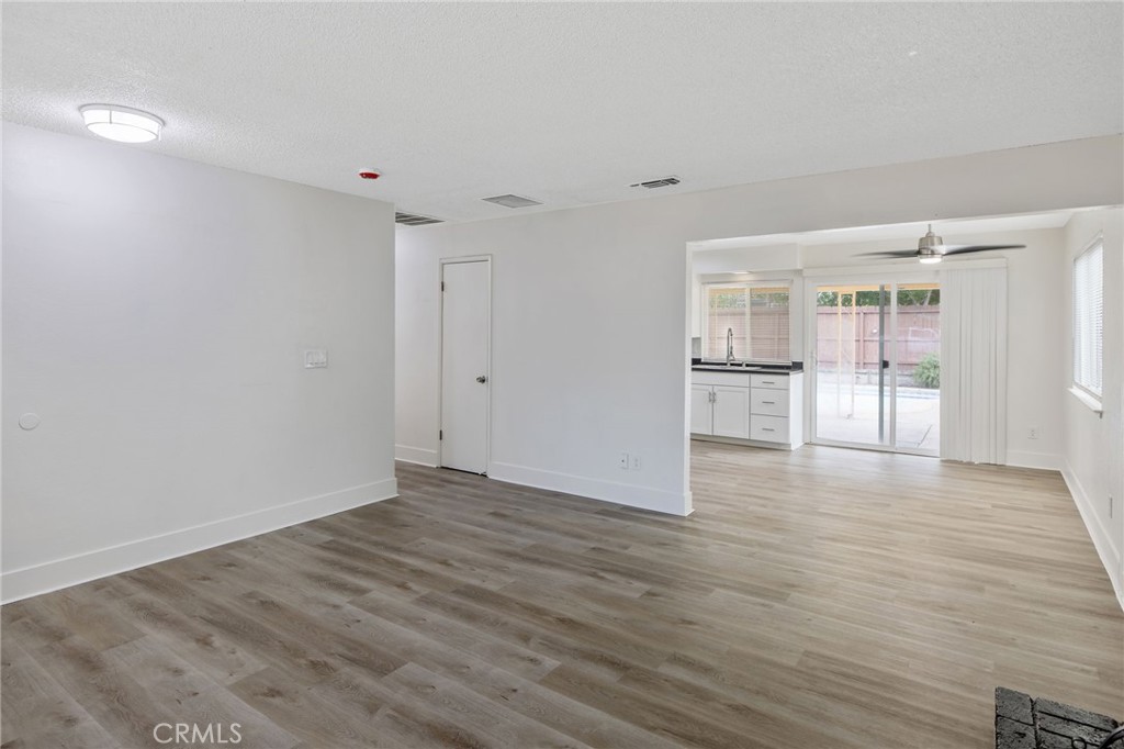 534 W Swift Ave, Clovis, CA 93612