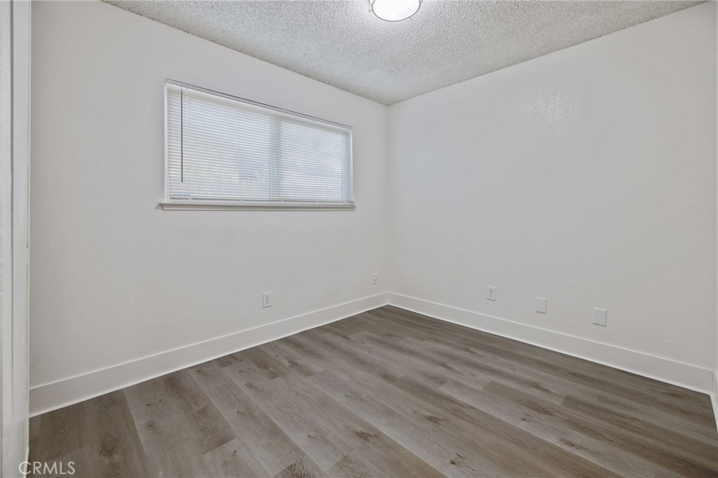 534 W Swift Ave, Clovis, CA 93612