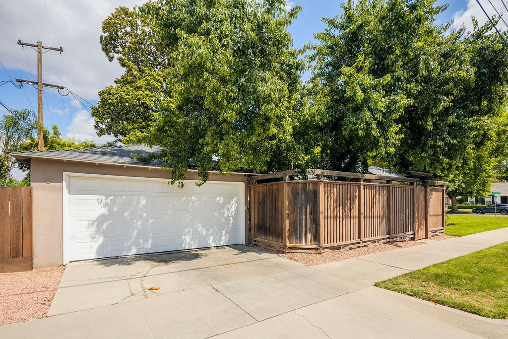 107 E Normal, Fresno, CA 93704