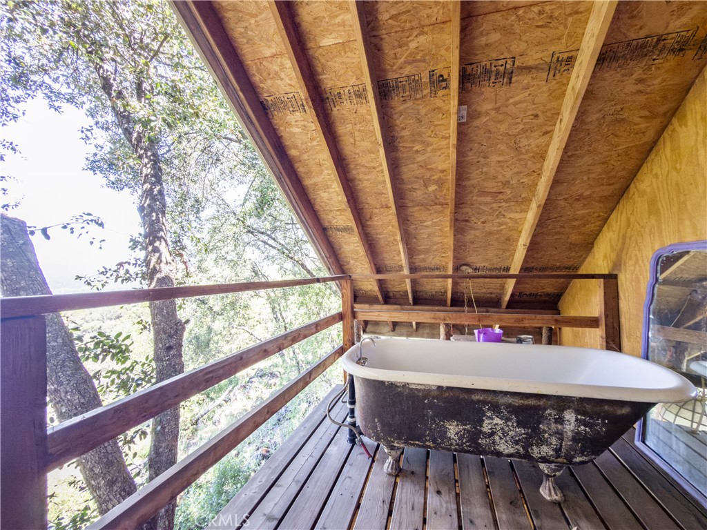 51571 Coyote Ridge, Oakhurst, CA 93644