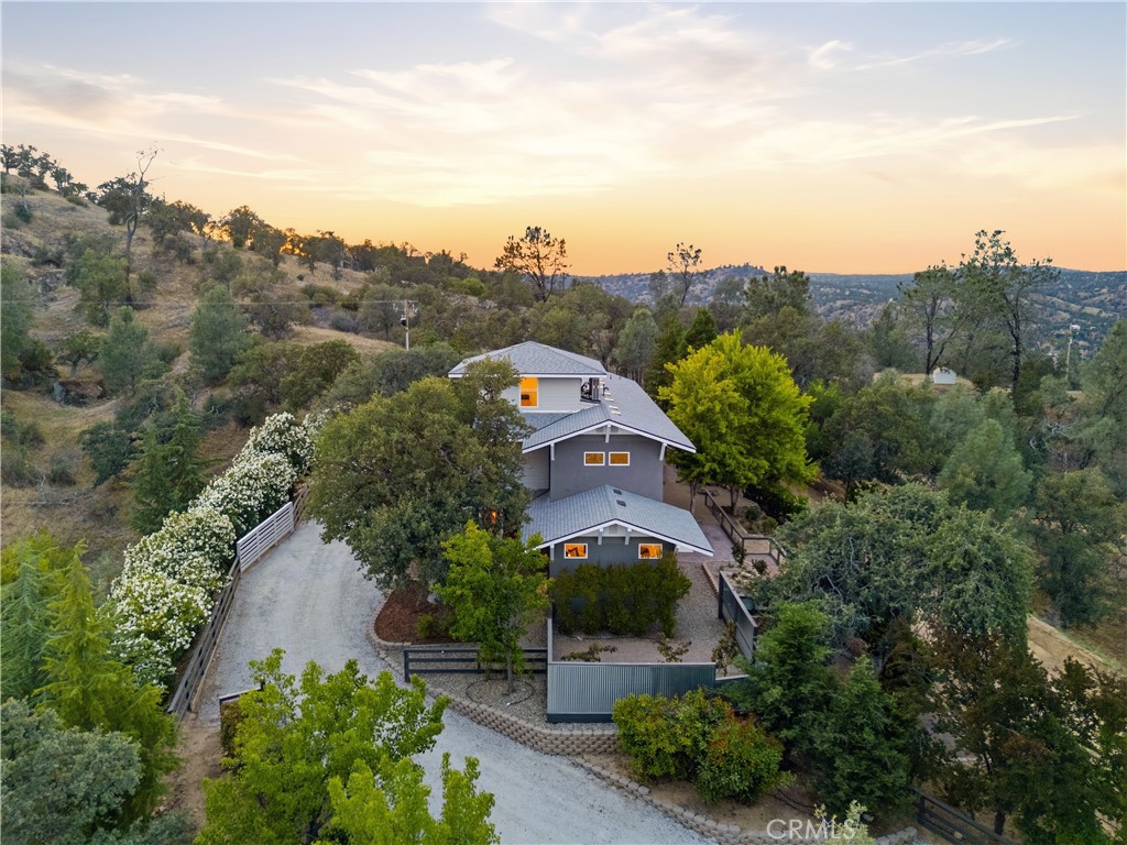 41819 Lilley Mountain Dr, Coarsegold, CA 93614