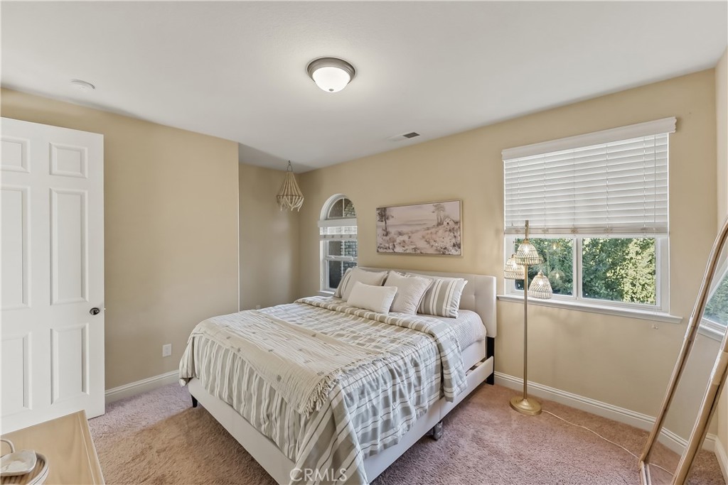 5673 N Sycamore, Fresno, CA 93723
