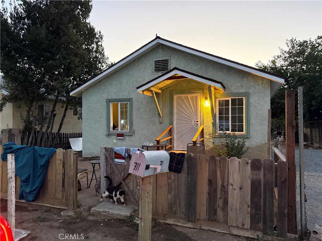 711 Washington Ave, Madera, CA 93638