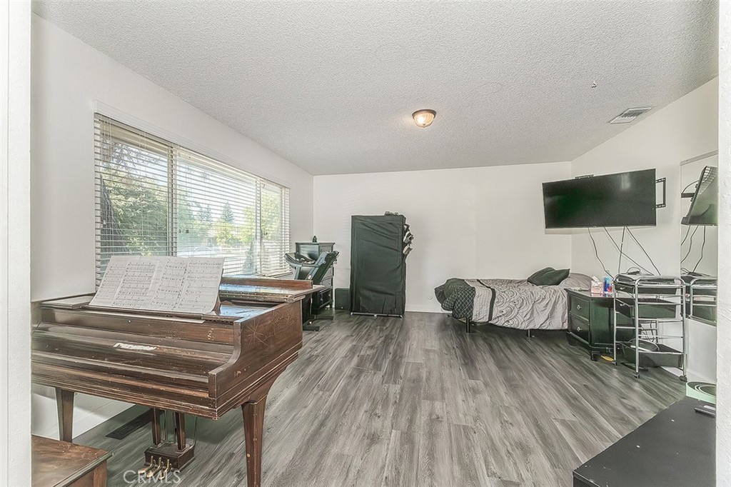 6326 N Bergeron, Fresno, CA 93704