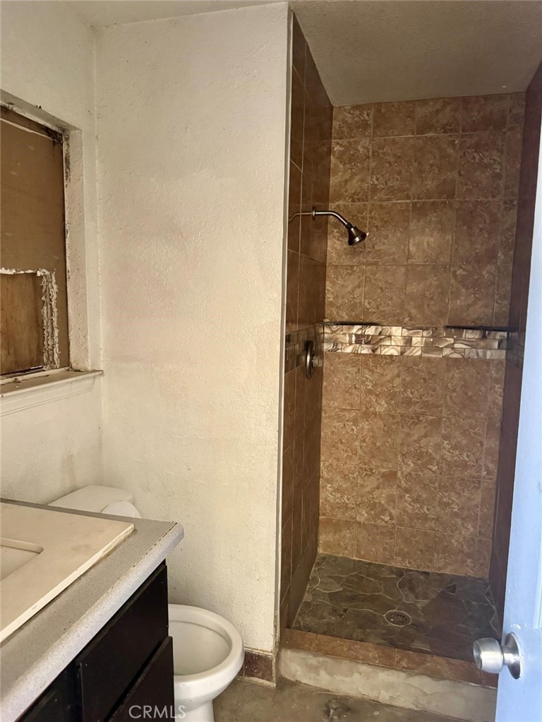 1620 N D, Madera, CA 93638