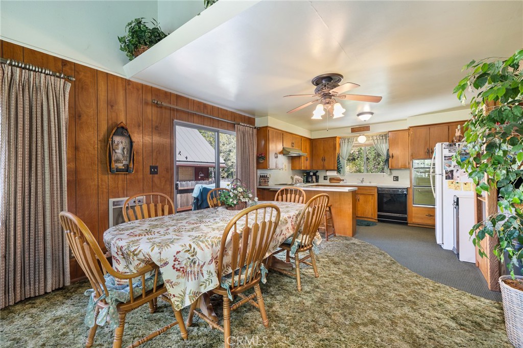 38980 Lake Point Ct, Bass Lake, CA 93604