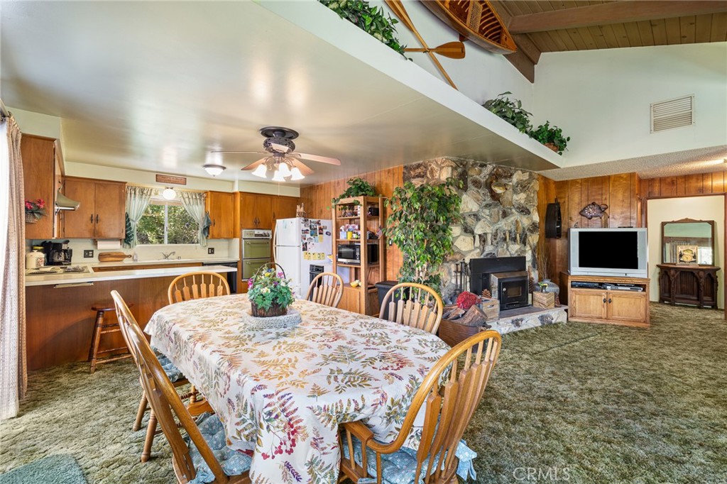 38980 Lake Point Ct, Bass Lake, CA 93604