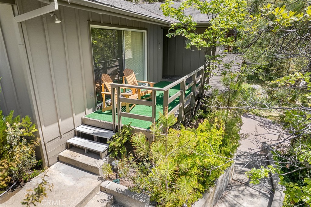 38980 Lake Point Ct, Bass Lake, CA 93604