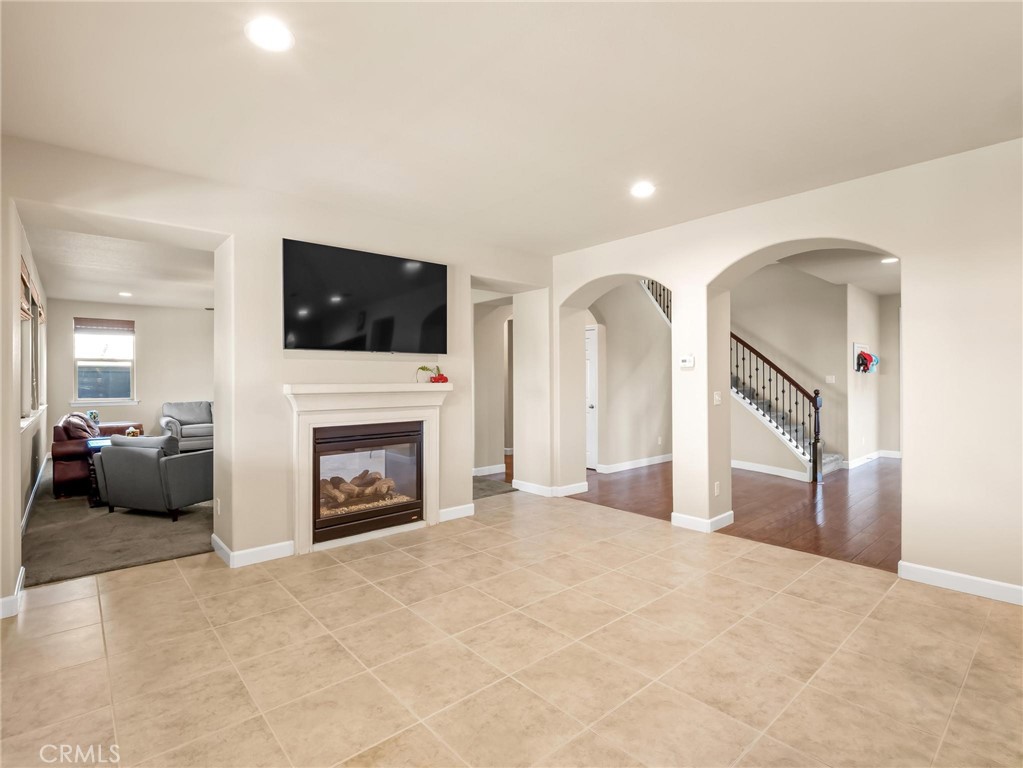 1178 Blackwood, Clovis, CA 93619