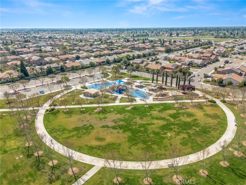 1178 Blackwood, Clovis, CA 93619