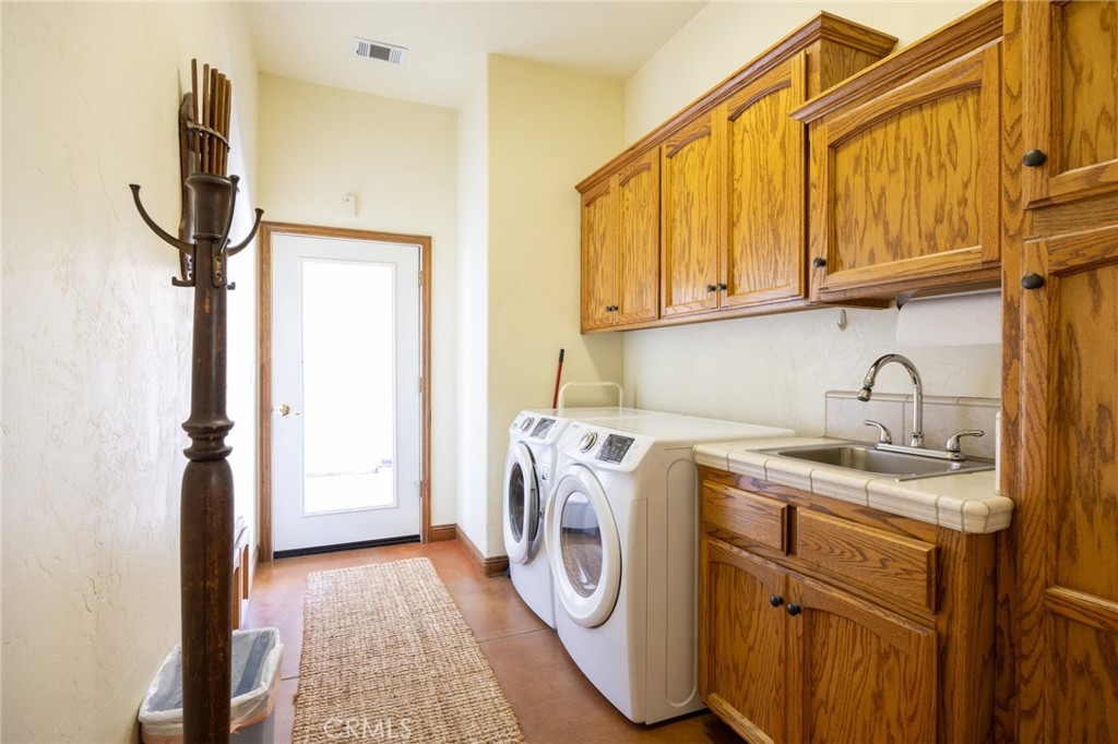 1087 Ben Hur Road, Raymond, CA 93653