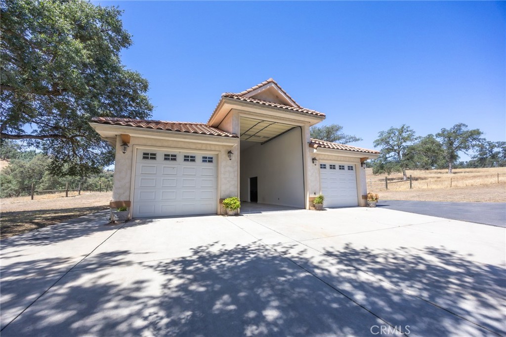 1087 Ben Hur Road, Raymond, CA 93653