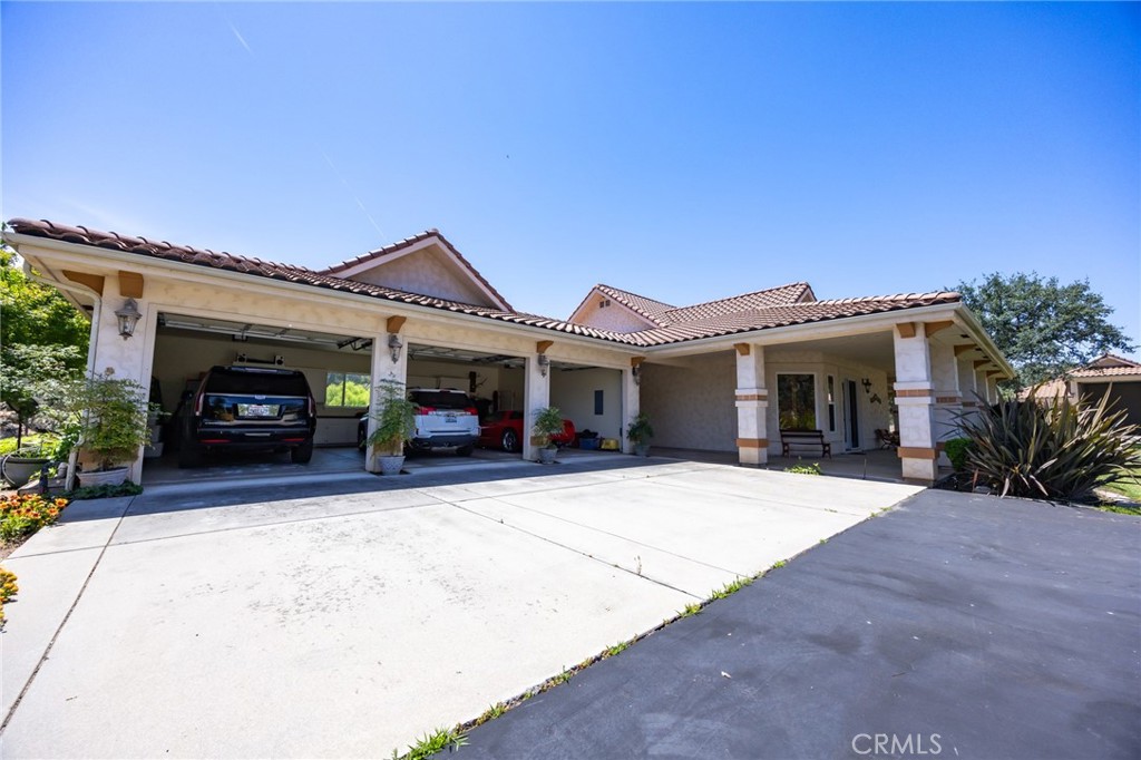 1087 Ben Hur Road, Raymond, CA 93653