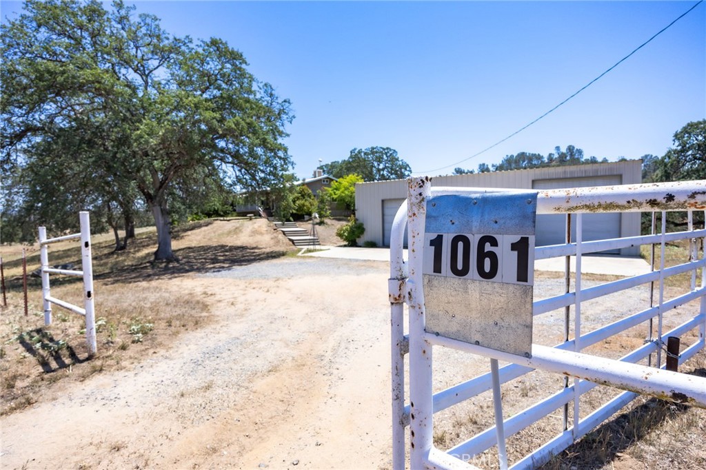 1087 Ben Hur Road, Raymond, CA 93653