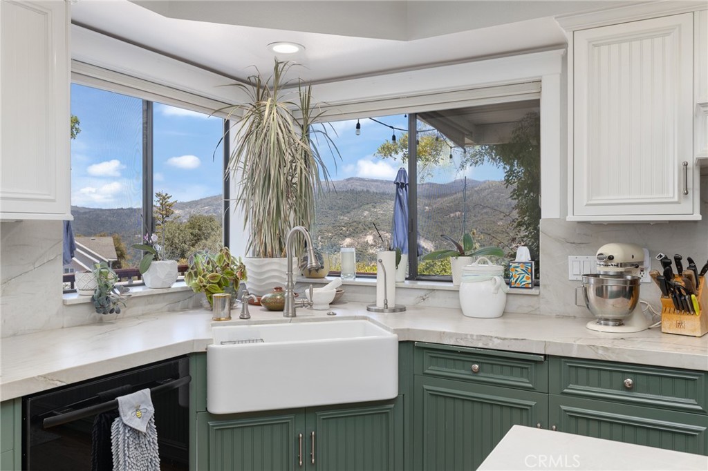 41723 Yosemite Pines, Oakhurst, CA 93644