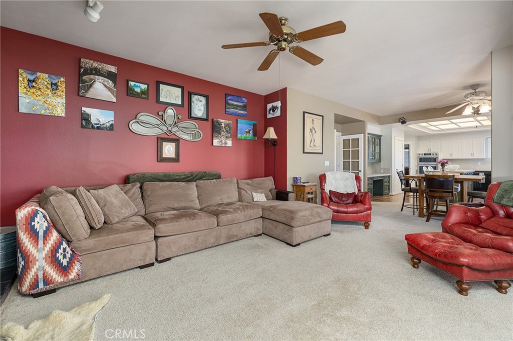 41723 Yosemite Pines, Oakhurst, CA 93644